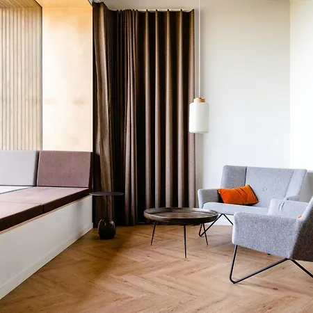 Live In Historical Surroundings At Helnaes 펜션 *