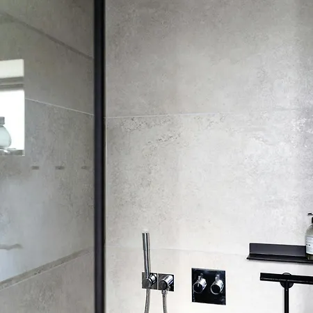 펜션 Live In Historical Surroundings At Helnaes Ebberup